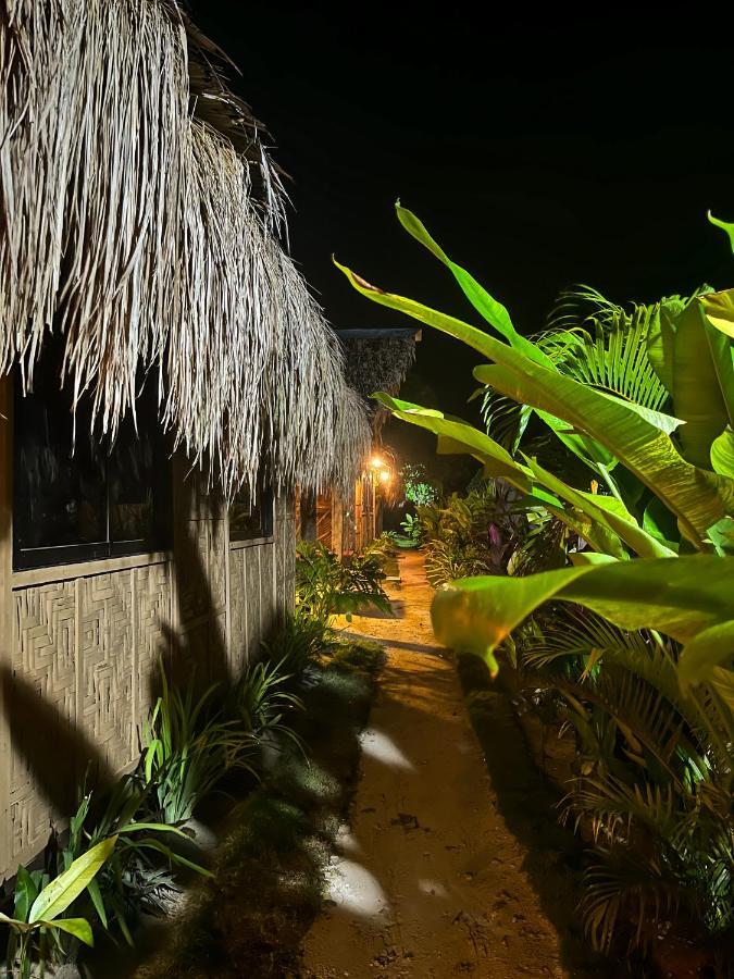 Siargao Tropic Hostel General Luna  Eksteriør billede